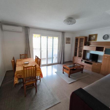 Апартаменты Apartamento Con Buena Vista Торевьиа Экстерьер фото